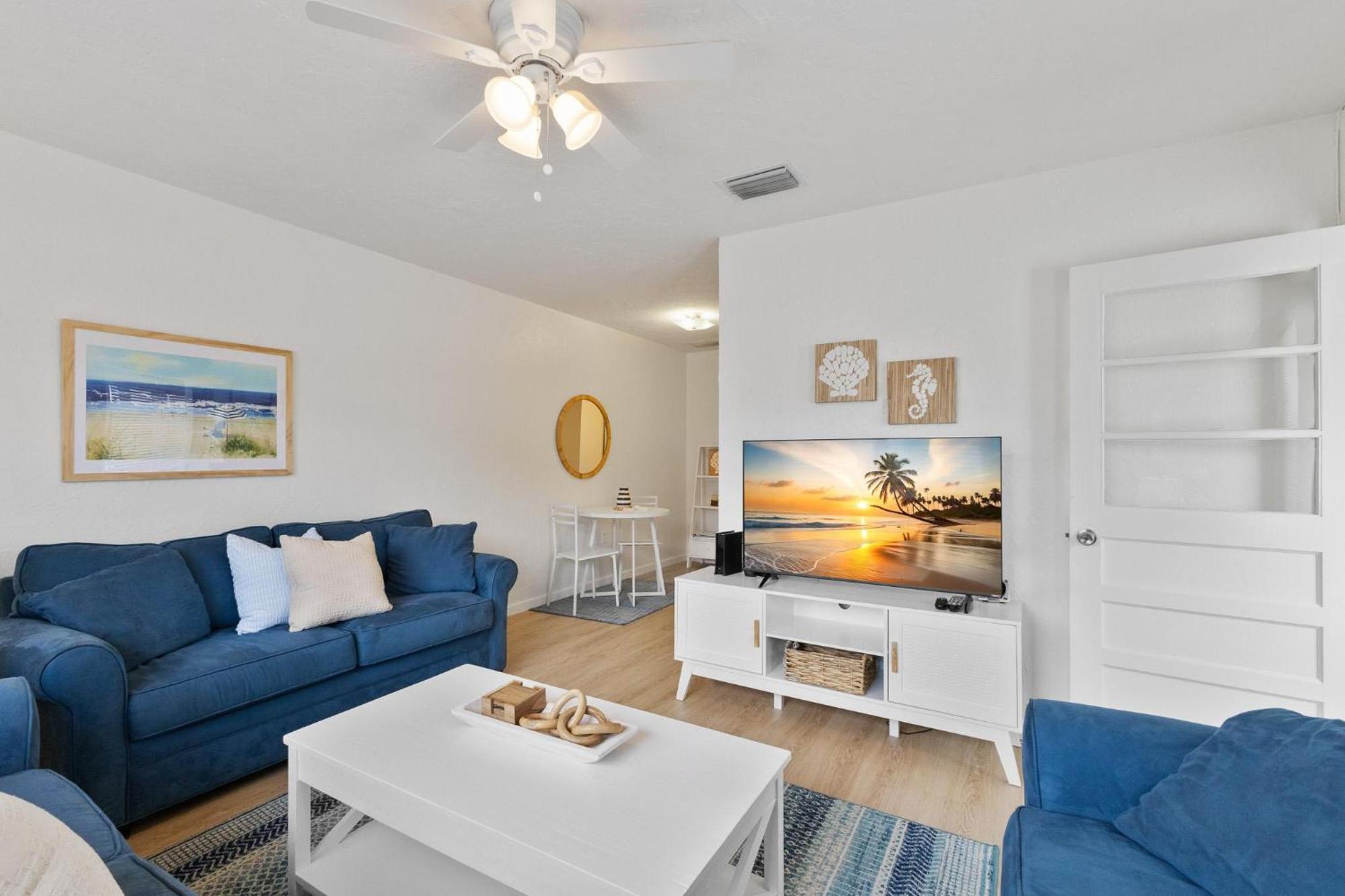 Whispering Waves East Villa Holmes Beach Bagian luar foto