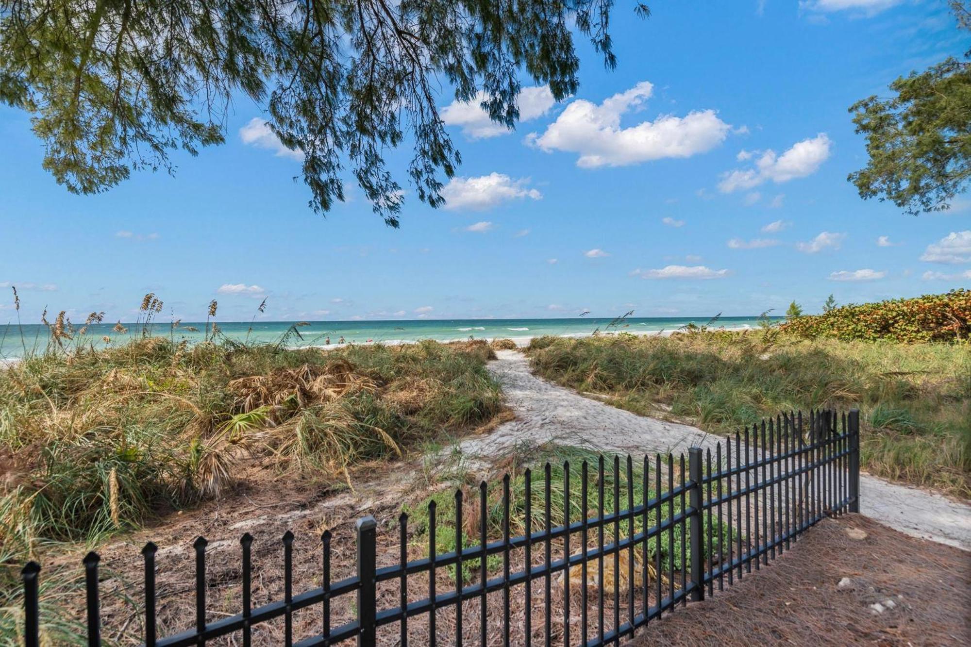 Whispering Waves East Villa Holmes Beach Bagian luar foto